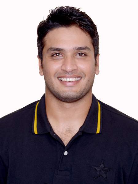 Rumman Raees رومان رئیس Team Pakistan Cricket Player